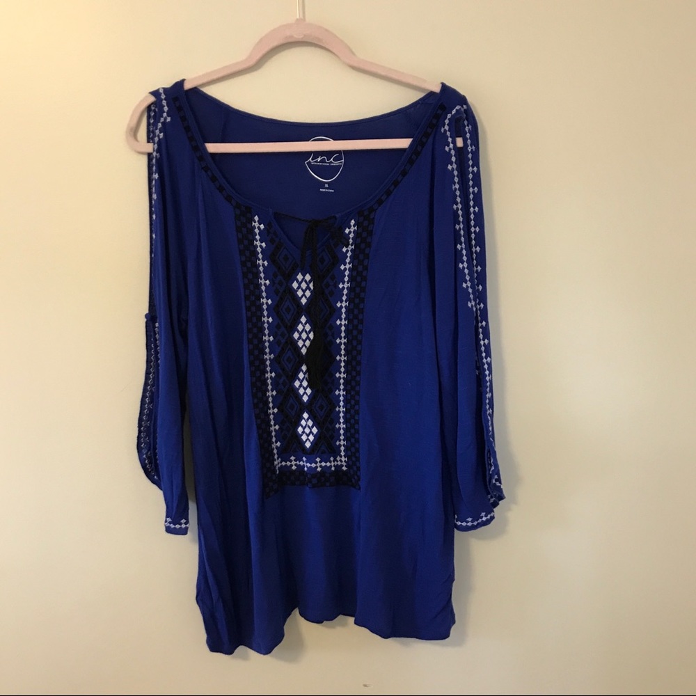 🌻 Cold Shoulder Top